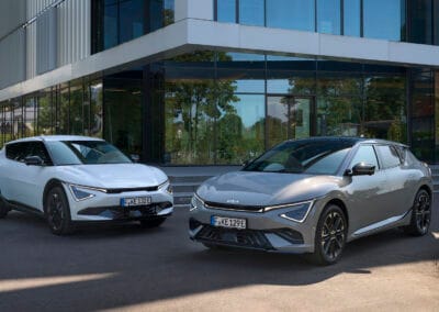 kia all new ev6 baseline my25 snow white pearl outdoor static digital 1920x1080 013