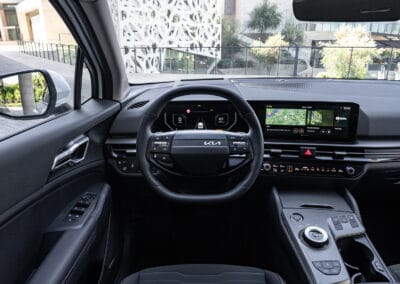 kia new sportage baseline my26 deluxe white interior digital 1920x1080 002