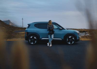 EV2 BL MY27 LHD Side with Talent SoMe