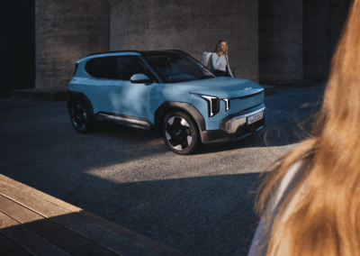 EV2 BL MY27 LS 34 Front with Talent